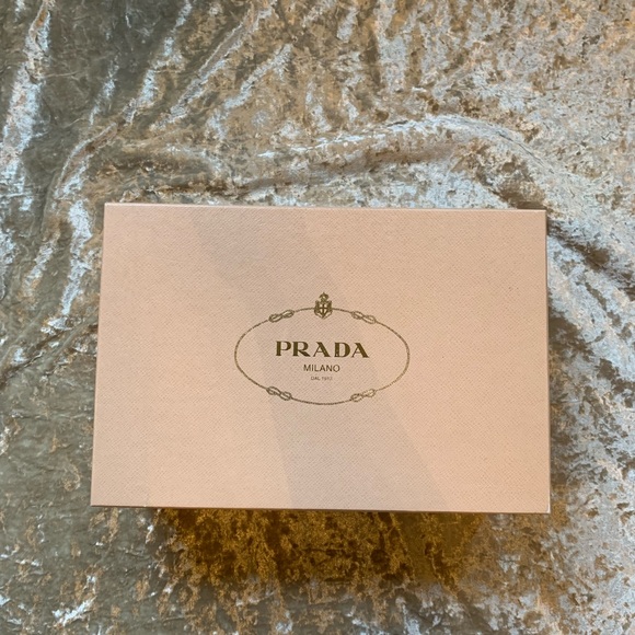 Elegant Prada peep toe heels in Size 42. - Picture 4 of 8